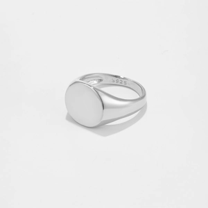 Anillo de sello minimalista en plata S925 con superficie redonda pulida espejo
