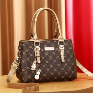 Vintage PU Leather Monogram Shoulder Bag Large Capacity Top Handle Handbag Fashion Casual Crossbody Bag With Metal Pendant For Women