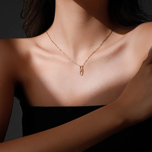 Minimalistische S925 Sterling Silber Büroklammer-Halskette mit Pavé-Diamant-Anhänger
