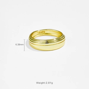 Minimalistischer doppellagiger S925 Goldring mit 6,38 mm Breite und 2,81 g Gewicht