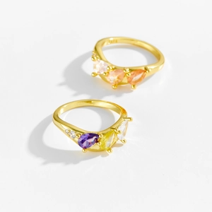 Chic gold S925 silver rings with colorful pear-cut gemstones and sparkling white zircons