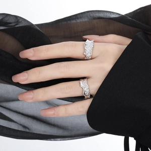 Set di anelli in argento sterling S925 con texture lavica e design ondulato per donna