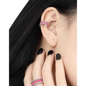 Set anello e ear cuff multistrato in argento S925 con finitura in smalto rosa