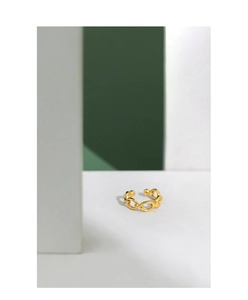 Polierter goldener verstellbarer Ring mit minimalistischem Hohlketten-Gliedermuster-Design