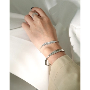 Minimalist S925 sterling silver geometric open cuff bracelet and feather chain set