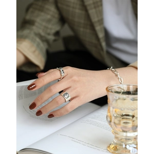 Set aus S925 Sterlingsilber Knotenring und Münzarmband im Vintage-Stil für Damen