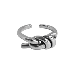 Vintage S925 Sterlingsilber Knotenring mit mattem Finish und verstellbarem offenem Design