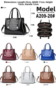 Vue détaillée du sac à main gaufré crocodile avec dimensions et sept coloris