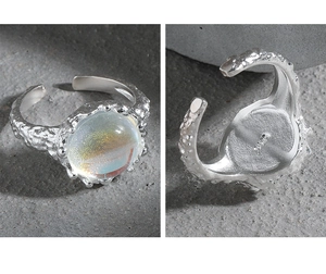 Detailed macro view of S925 sterling silver ring featuring lava texture and S925 hallmark
