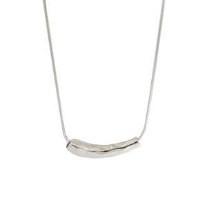 Minimalistische S925 Sterlingsilber Schlangenkette mit Lava-Textur-Anhänger für Damen