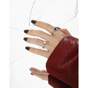Irreguläres Flüssigmetall Silberringe Set mit schwarzem Onyx, 925er Sterlingsilber Schmuck