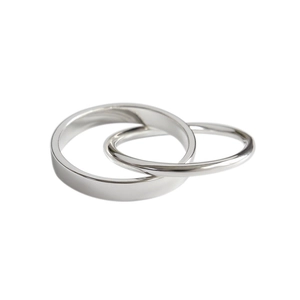 Minimalist S925 sterling silver interlocking double band ring in high polished finish