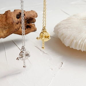S925 sterling silver cross pendant necklace with hammered round disc in gold and silver