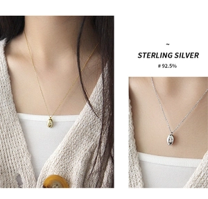 Détail du collier pendentif goutte en argent sterling 925 poli en couleurs or et argent