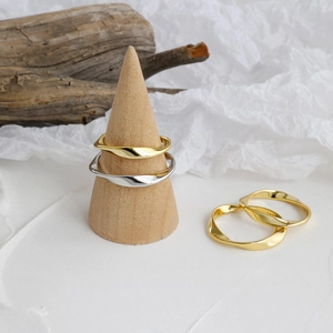 Anillos Mobius de plata esterlina S925 con diseño de torsión en acabados oro y plata