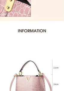 Dettaglio della borsa in pelle goffrata coccodrillo rosa con finiture dorate e misure