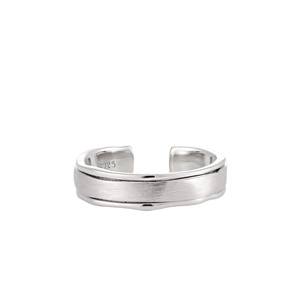 Bague ouverte minimaliste en argent sterling S925 mat avec bords polis