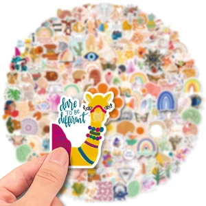 BOHO lama sticker met tekst Dare To Be Different voor koffers en helmen
