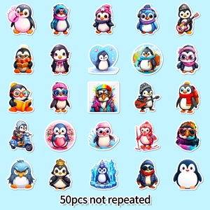 Set di 50 simpatici adesivi con pinguini per decorare laptop e borracce d'acqua