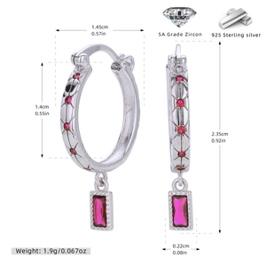 Detailansicht der S925 Silberohrringe mit fuchsia Zirkonia und Maßangaben in Silber