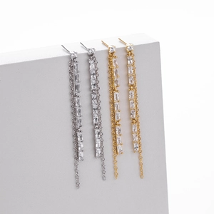 Elegantes pendientes de borla en plata 925 con circonitas geométricas brillantes