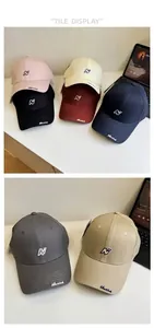 Détails des casquettes de baseball en coton avec broderie 3D et logo sur le côté