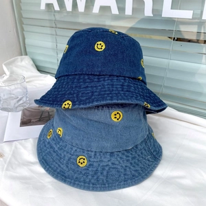 Washed Denim Bucket Hat With Smiley Face Embroidery Casual Summer Sun Protection Fisherman Hat For Men Women Travel Sun Hat