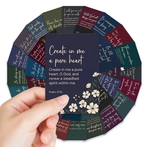 Gros plan détaillé de cartes de versets religieux sombres avec motifs floraux blancs