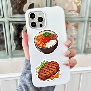 Dettaglio della custodia bianca per smartphone con adesivi di barbecue giapponese
