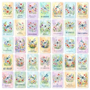 Makro-Detail von Aquarell-Libellen-Motivationskarten mit positiven Zitaten