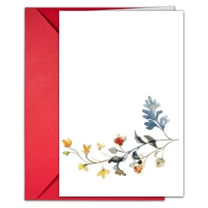 Bovenaanzicht van handgeschilderde bloemenwenskaart met een levendige rode envelop