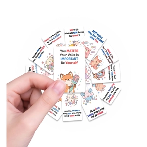 Gros plan de 18 cartes de motivation animaux mignons avec citations pour étudiants