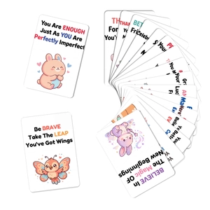 Détail de cartes d'affirmation avec animaux, phrases motivantes et coins arrondis