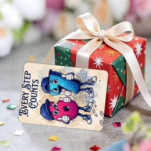 Scatola regalo rossa di Natale e carte numeriche illustrate con slogan Every Step Counts