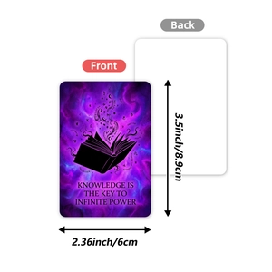 Carte inspirante de sorcière colorée avec citation Knowledge is the Key to Infinite Power