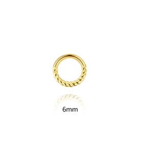 Detailed 6mm gold s925 silver hoop featuring a combined twisted rope and polished design