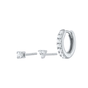 Detailopname van een S925 zilveren oorringset met zirkonia stenen op wit