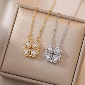 Collier Pendentif Trèfle À Quatre Feuilles Cœur Convertible Acier Inoxydable Zircon Chaîne De Clavicule Pour Femmes