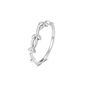 Detail shot of leaf-patterned S925 silver ring with clear S925 hallmark engraving