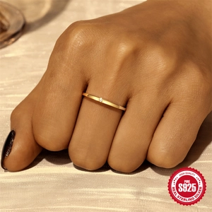 Eleganter S925 Sterlingsilber Ring in Goldoptik mit Zirkonia-Stein für Hochzeiten