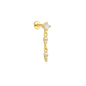 Détail d'un piercing cartilage en argent S925 doré avec zircons blancs et pendentifs gouttes