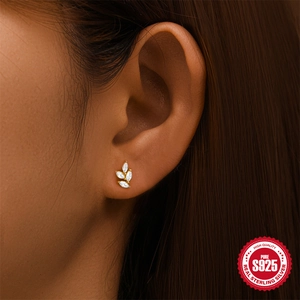 Boucles d'oreilles feuille en argent S925 doré avec zircons à coupe marquise