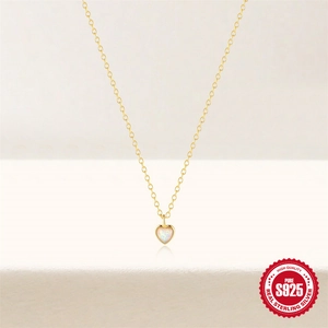 Elegante S925 sterling zilveren ketting met een hartvormige witte opaalsteen hanger