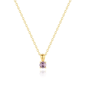 Detail van S925 sterling zilveren ketting met ronde paarse edelsteen hanger erop