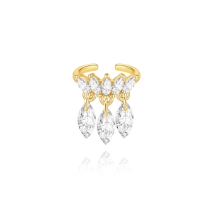 Dettaglio di ear cuff in argento s925 con pietre marquise e design a corona floreale dorata