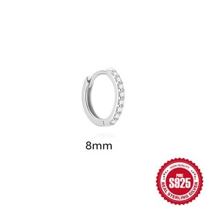 Klassische 8mm S925 Sterling Silber Creolen mit mikroverpflasterten Moissanit-Steinen
