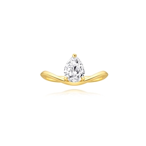 Detailed view of pear-cut zircon on a V-shaped gold-plated silver ring for wedding