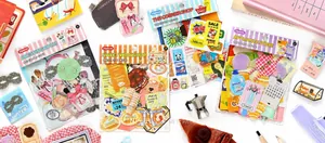 Vista detallada de packs de 25 pegatinas coreanas para collage creativo y scrapbooking