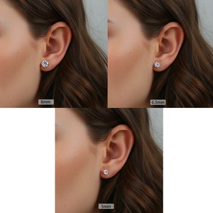 Comparación de pendientes de plata con moissanita redonda de 5mm a 8mm en la oreja