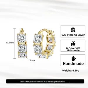 Pendientes de aro en plata S925 con moissanita D VVS de corte cuadrado y diseño de lujo